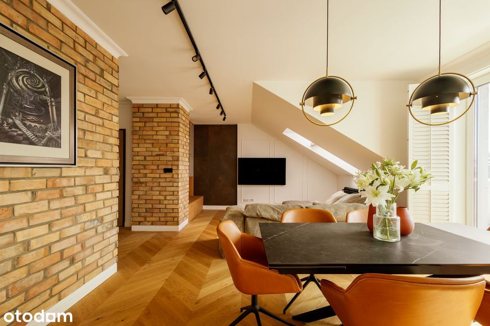 120m2; 2 łazienki; 2 tarasy; 2 stronne; 2 m.w hali; jak nowe