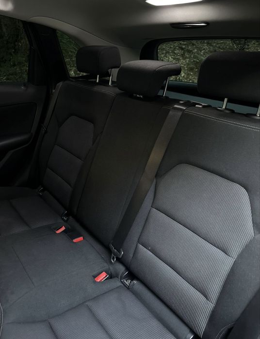 MERCEDES B180d Automático