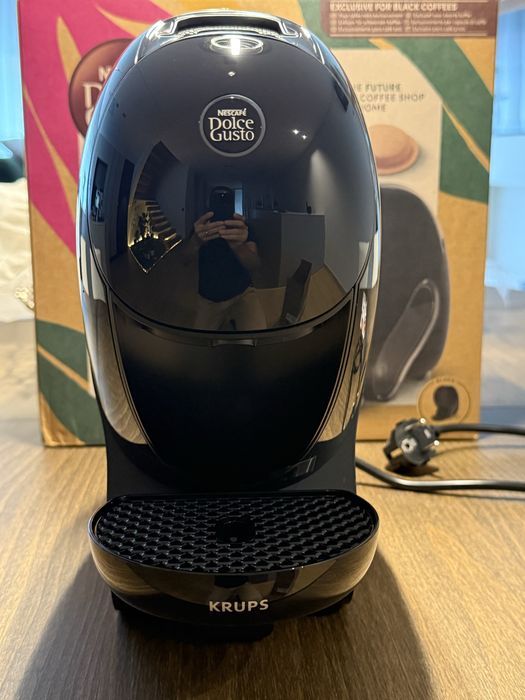 Maquina cafe DolceGusto NEO