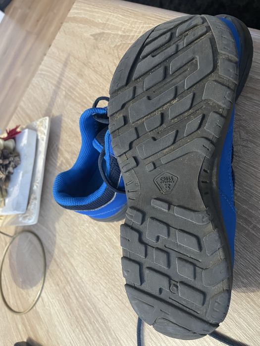 Sportowe buty chłopięce