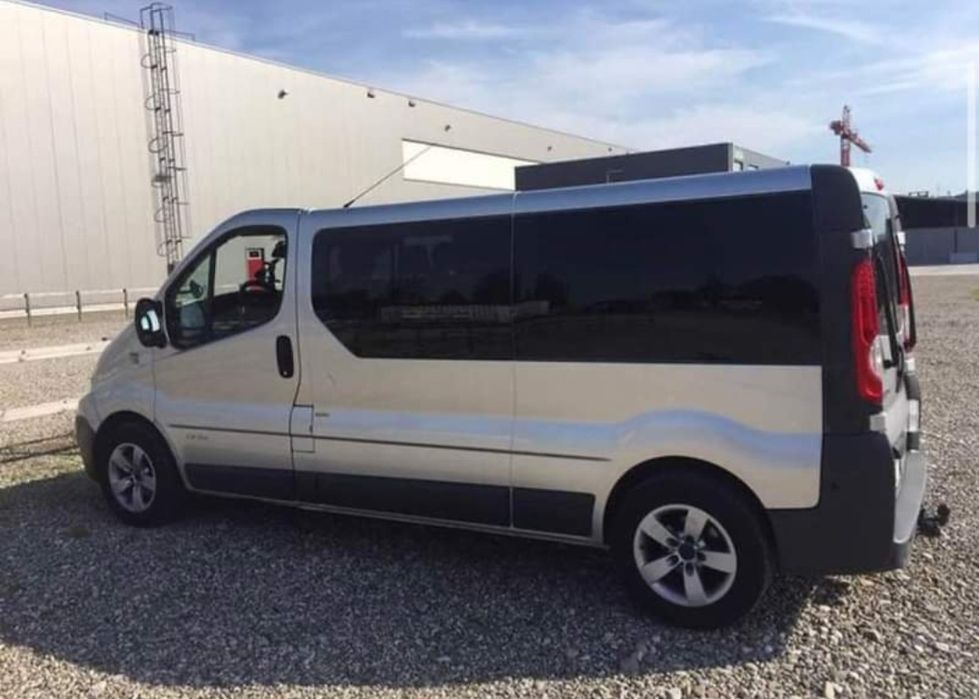 Renault Trafic 2.5 (150,,ps)2007 280 000 км.