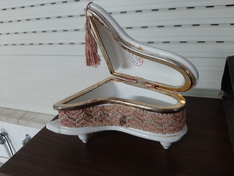 Guarda joias porcelana