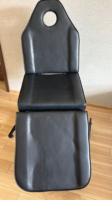 Fotel kosmetyczny hydrauliczny Sillon 210 DH