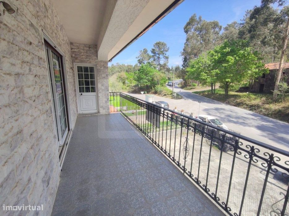 Apartamento T3 em Carregosa