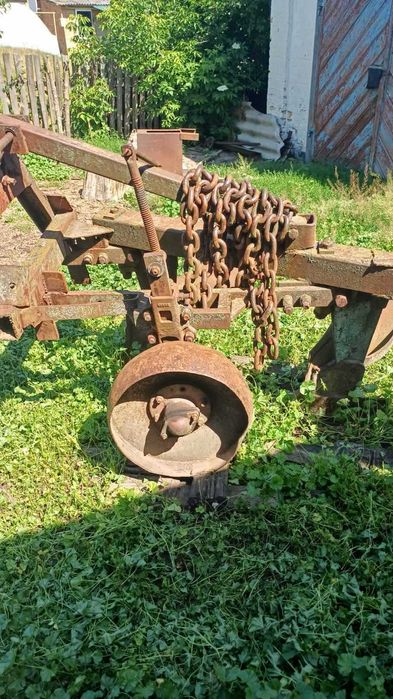 Плуг ПЛН 3-35 на автосцепці висока стійка під соняшник та кукурудзу напівгвинтовий відвал