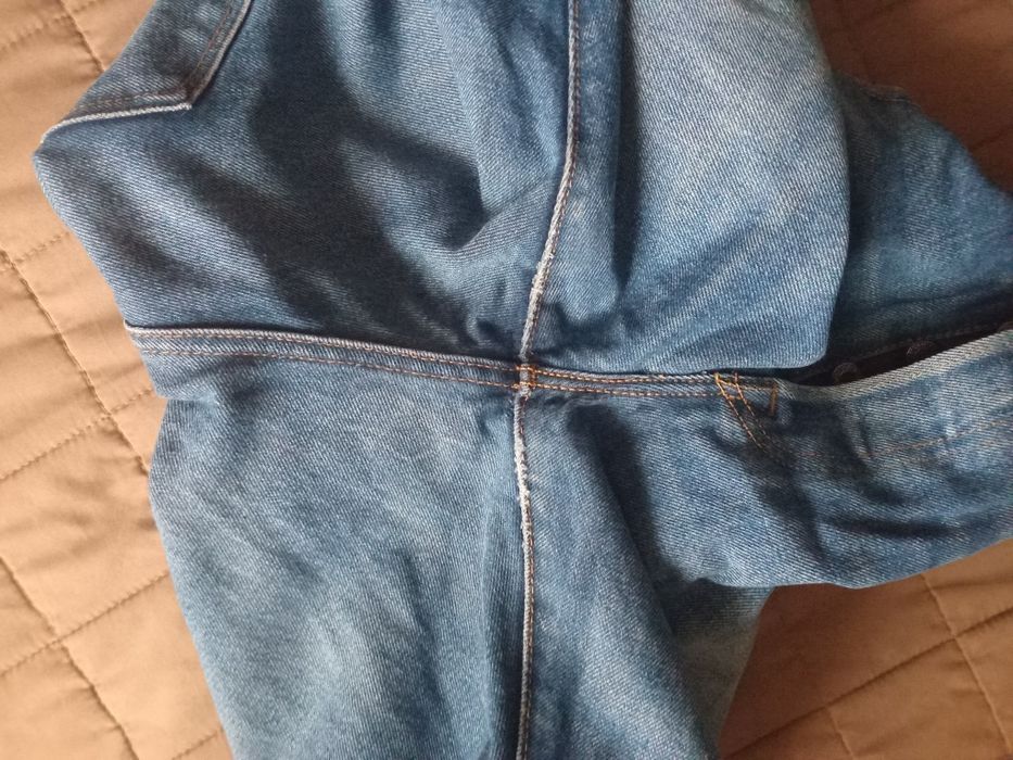 Джинси Levis 501