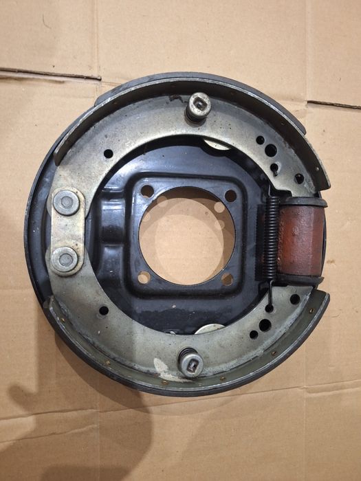 Tarcza kotwiczna szczęki tłoczki syrena 104 105 bosto r20