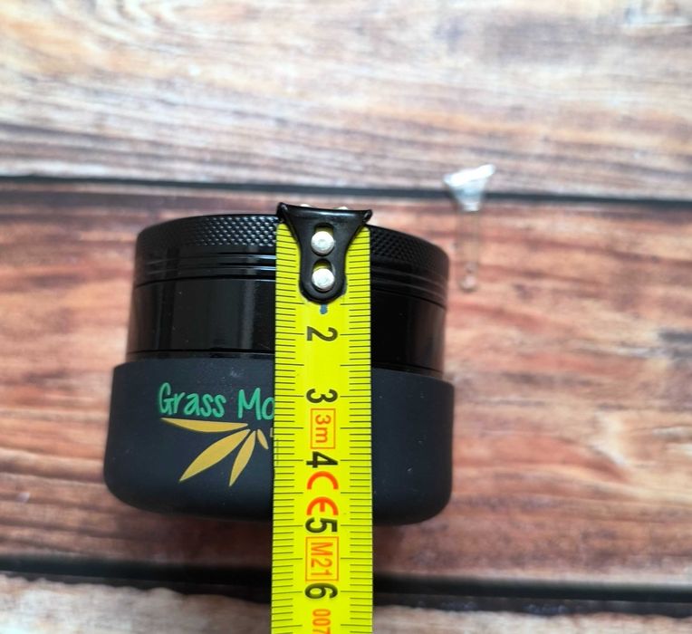 4-Częściowy Młynek Kruszarka Grass Monkey