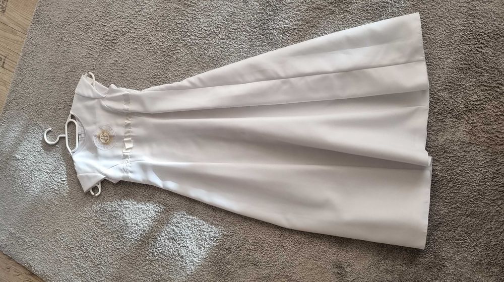 śliczna sukienka komunijna - komplet