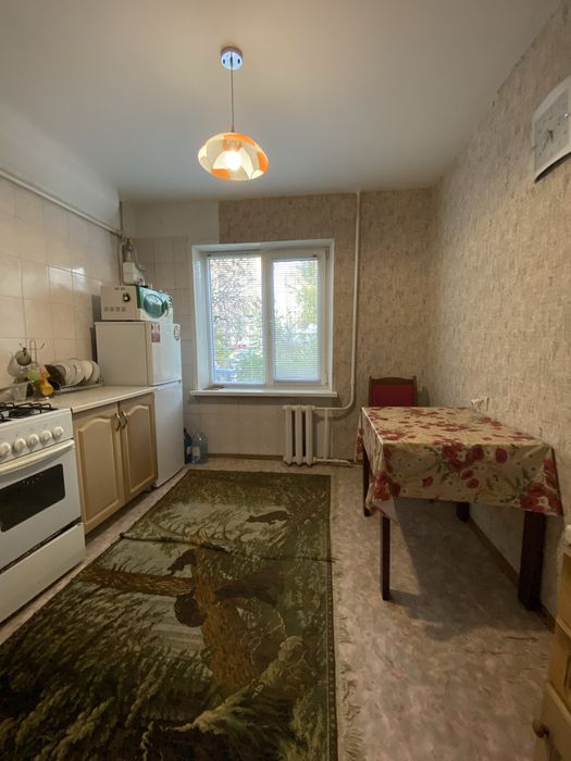 Продам 2 х квартиру  бульвар Строителей