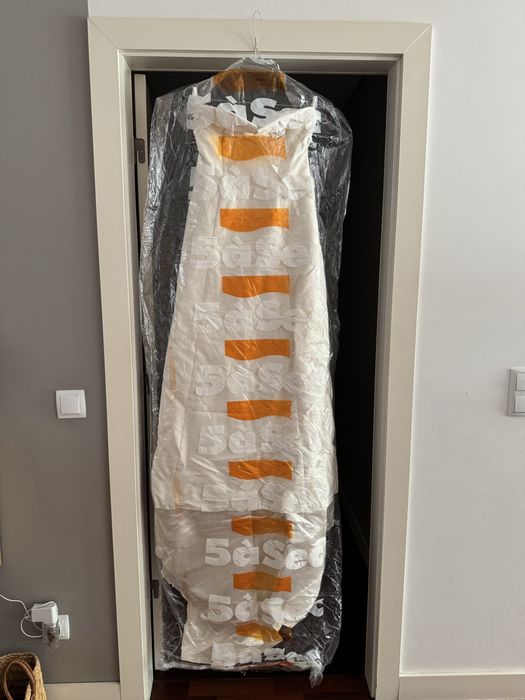 Vestido de noiva cai-cai