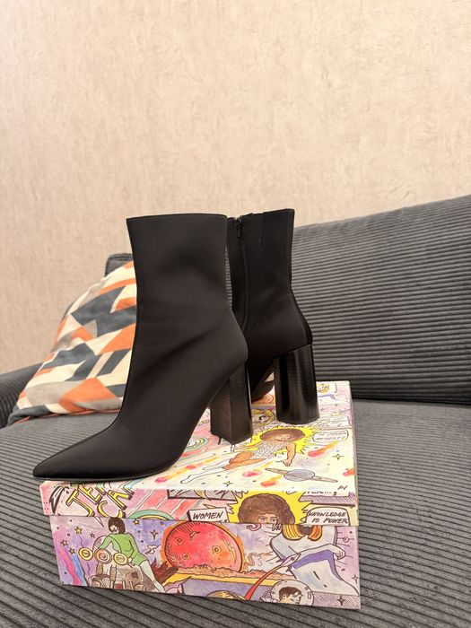Jeffrey Campbell SIREN-24