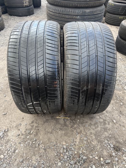 Opona bridgestone 295/35/21 para