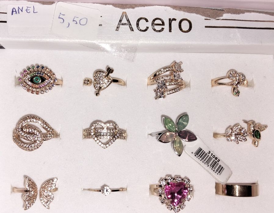 Colares de aço inoxidável 5,50€ e anel de aço inoxidável 5,50€ e pulseiras de aço inoxidável 5€ brincos de aço inoxidável 5 €