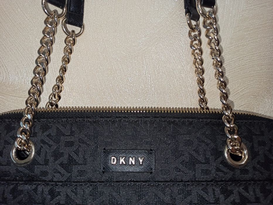 Жіноча сумка dkny bryant shoulder bag