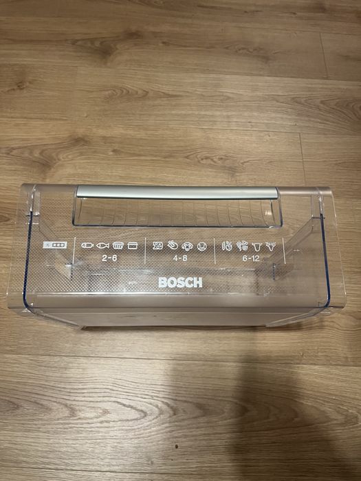 Pojemnik chłodziarko-zamrażarki Bosch do zabudowy