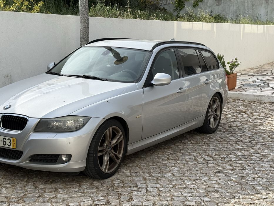 BMW 320 D TOURING 2011