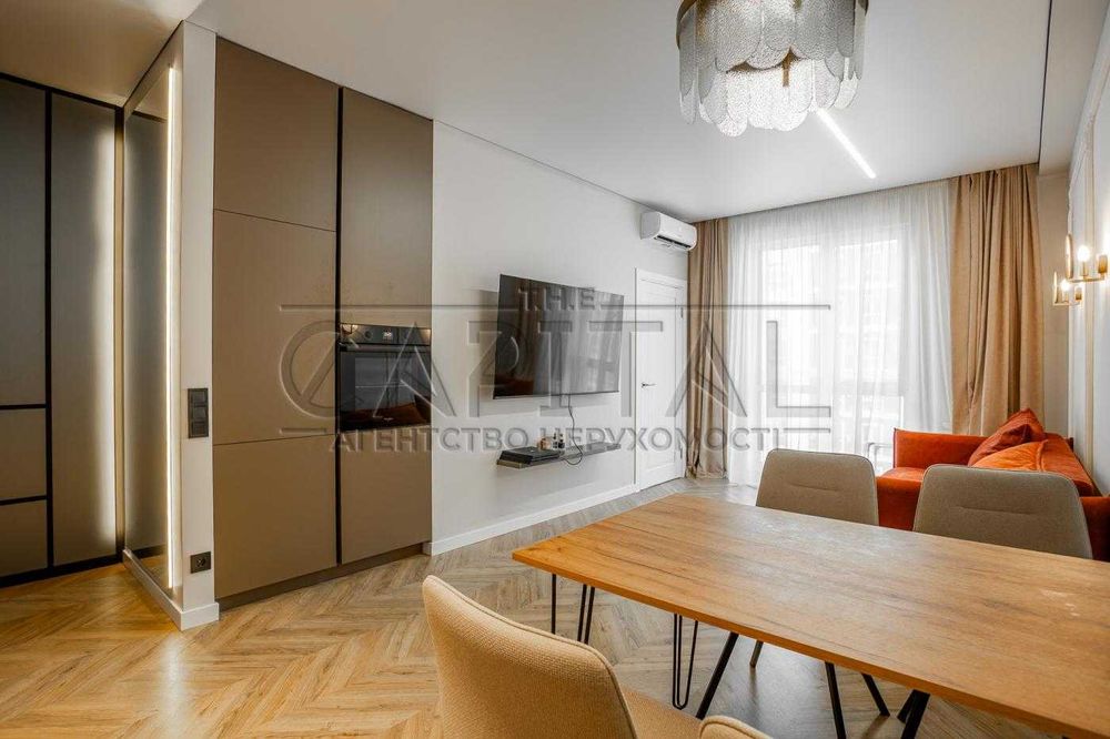 Продаж квартири, вул. Михайла Максимовича, ЖК Нова Англія