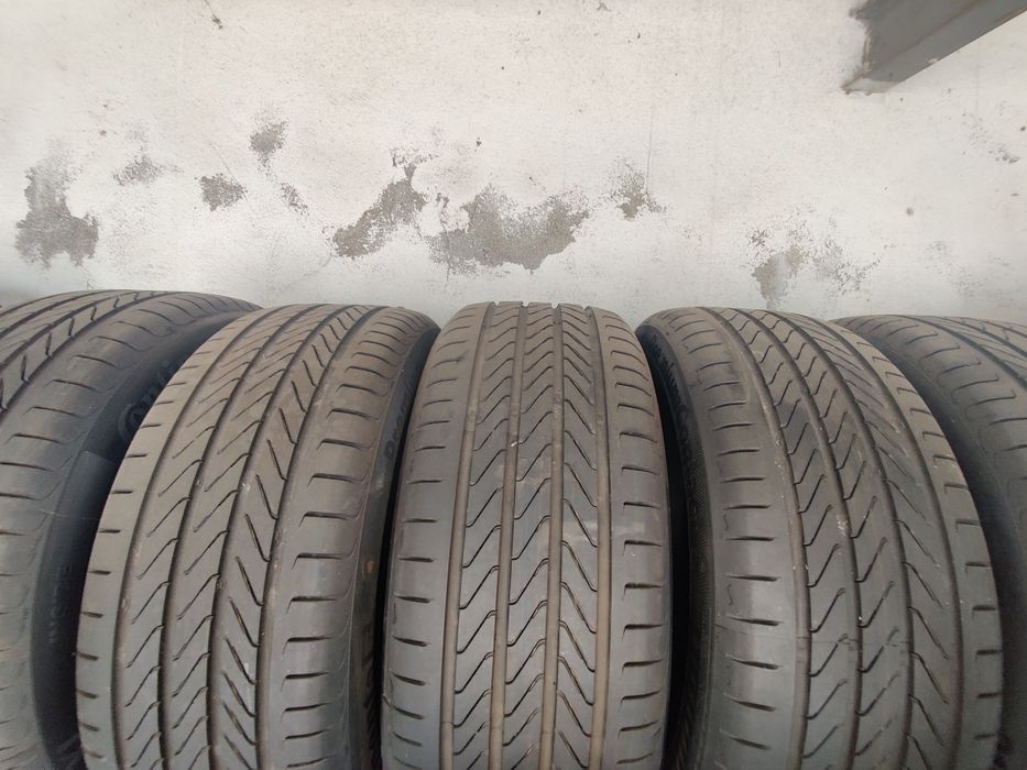 Pneus 215 50 R17 continental novos