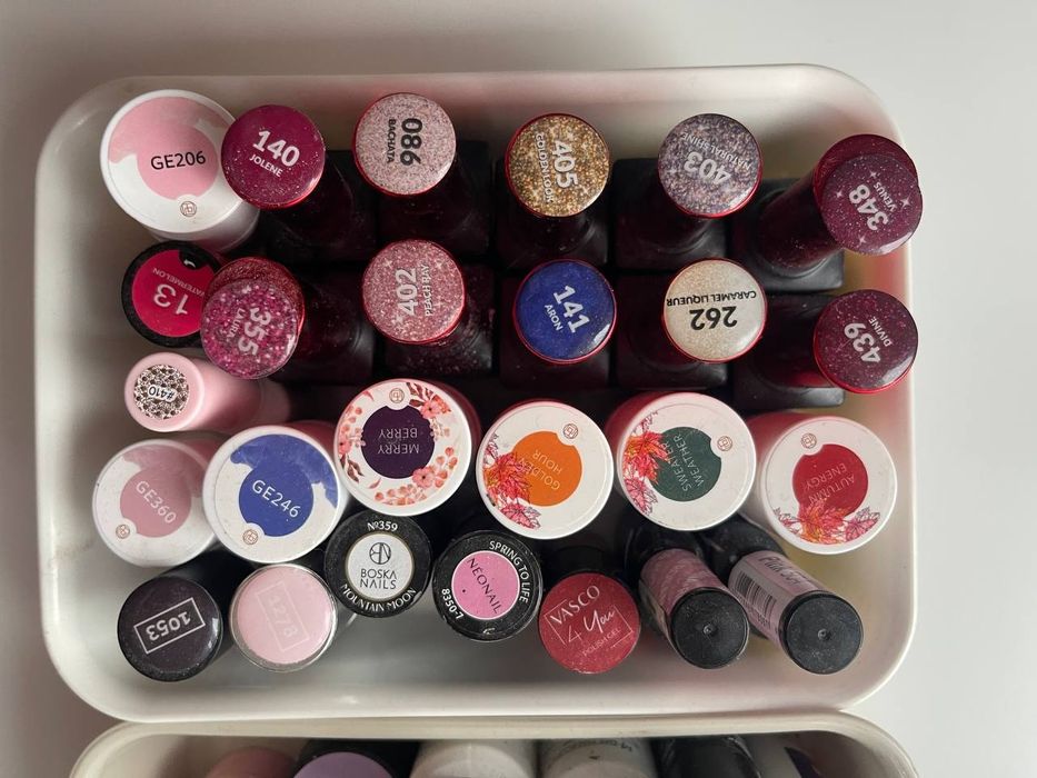 Zestaw 46 lakierów hybrydowych + 2 żele