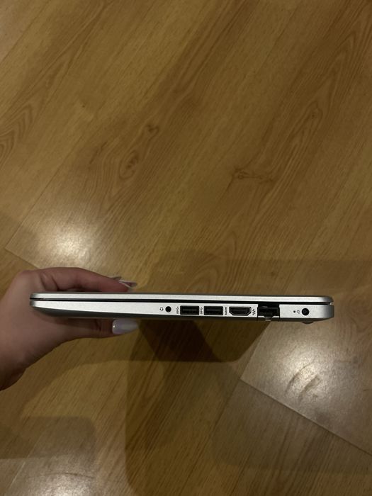 Portátil HP 14” -Ryzen – SSD – Windows 10