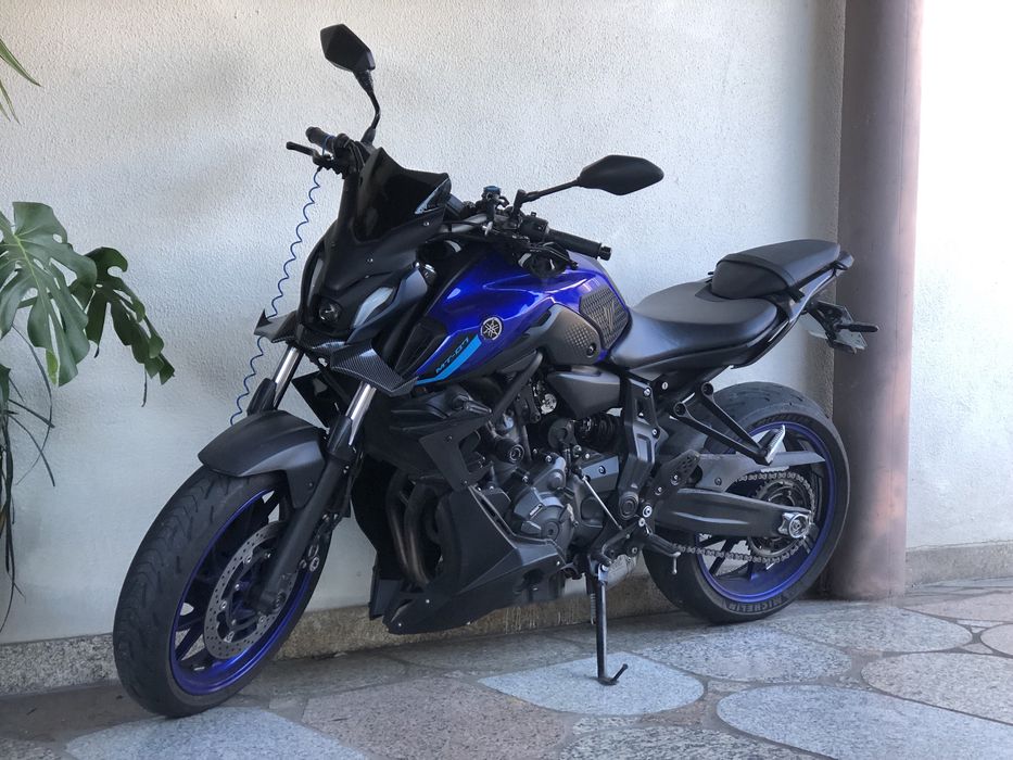 Troco por Honda CBR650r com possibilidade de ajuste de diferenca .