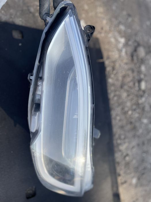 Tesla S фара ліва L