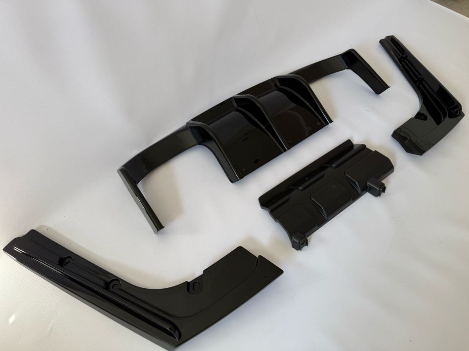 BMW F30 F31 Dokładka Tylnego Zderzaka Dyfuzor M3 Look Czarny Połysk