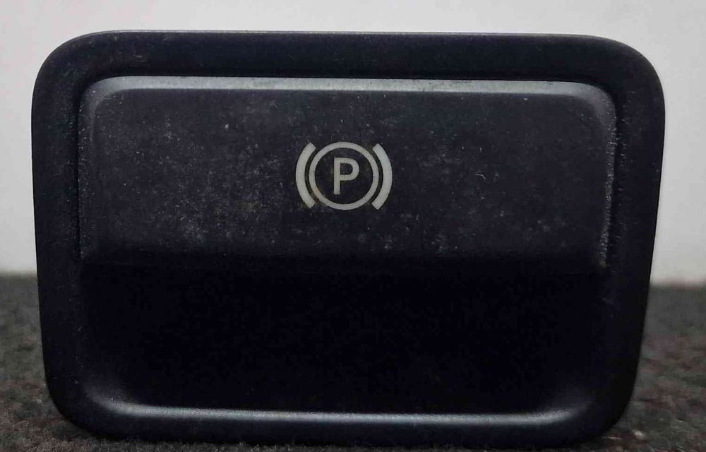 Botão / Interruptor Travão Parque A2469050451 - MERCEDES-BENZ GLA-CLASS