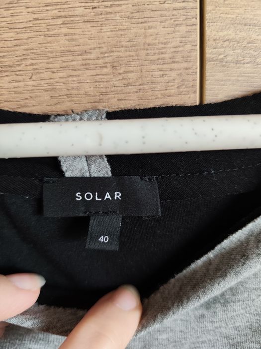 Solar L szara sukienka dresowa dzianinowa kieszenie