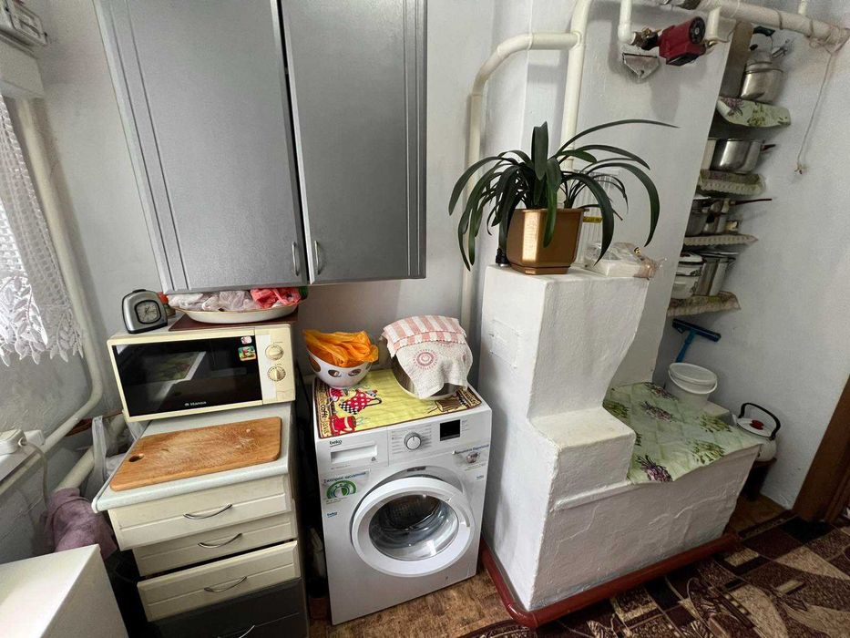 Продаж 2к квартири 38.5 кв. м., с. Сутиски