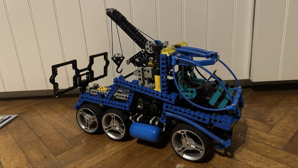 Lego Technic 8462 Super Tow Truck Holownik pneumatyka kolekcjonerski