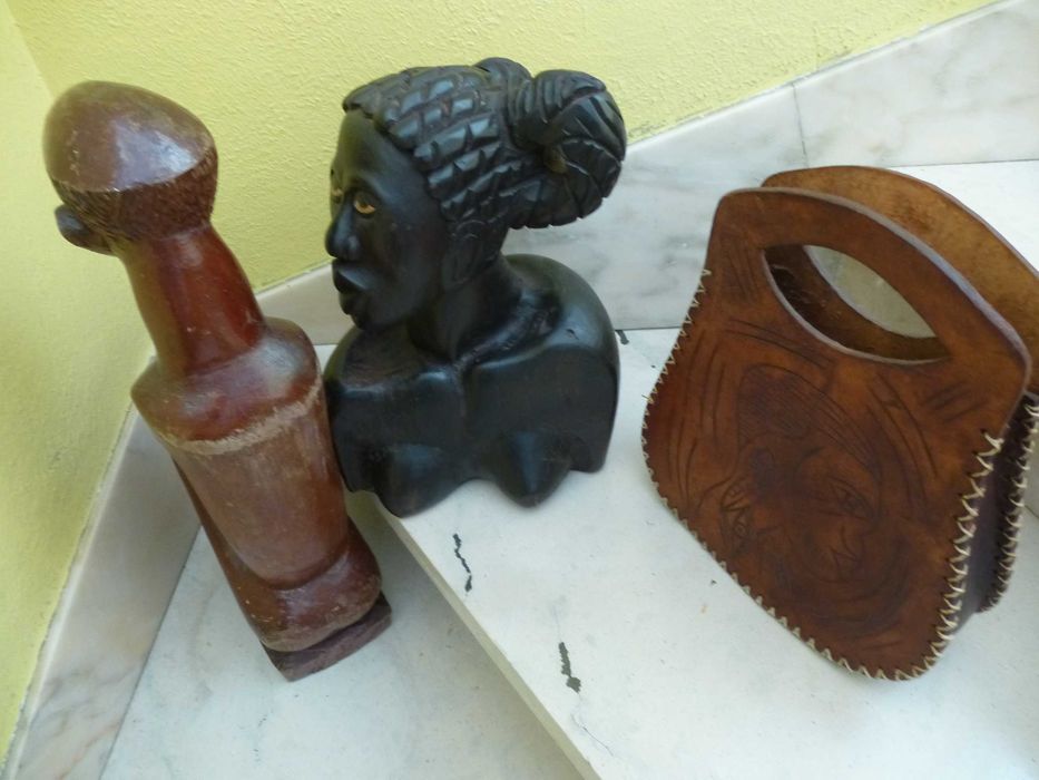 Malinha e  esculturas de arte Africana