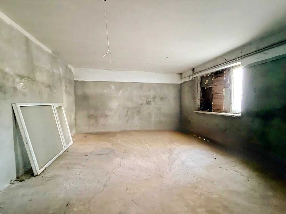 Продаж нежитлового приміщення по проспекту Корабелів. - Вид 4