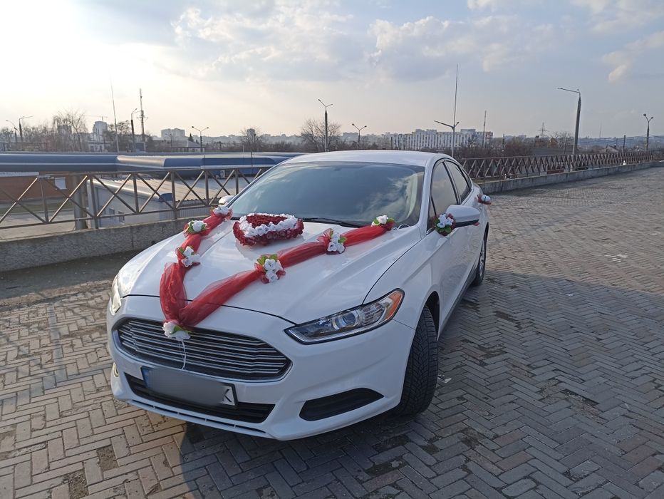 Оренда машини з водієм на весілля Харків