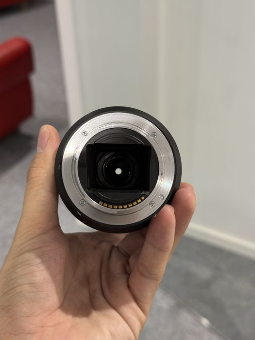 Lente Sony 28-70mm f 3.5-5.6  OSS