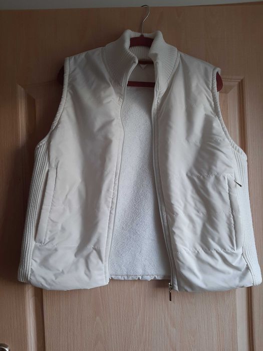 Biała, ciepła kamizelka, rozm. L