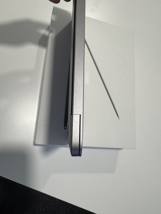 MacBook Pro 13" with Touch Bar (new battery)64551667429762123