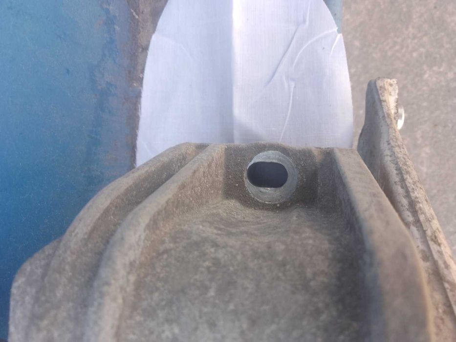 Подушка двигуна права  VW Passat b7 12-14 USA 2.5 (1J0199262DA)