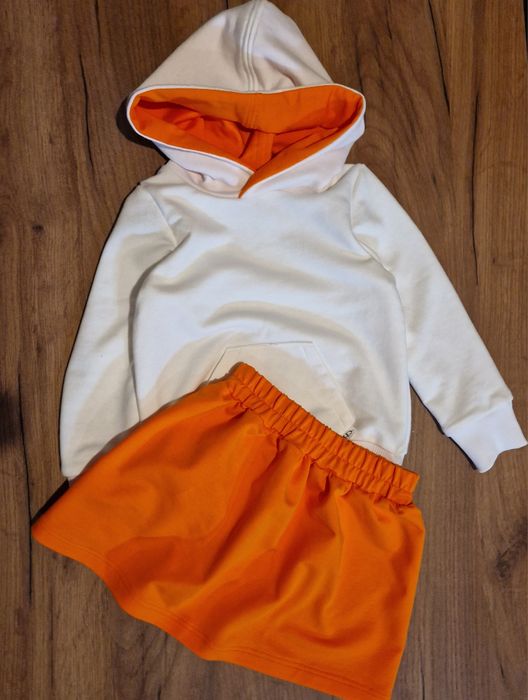 Bluza ze spódniczką dla dziewcznki