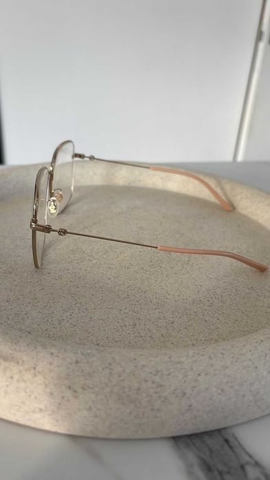 Oryginalne okulary Gucci damskie – złote oprawki – eleganckie