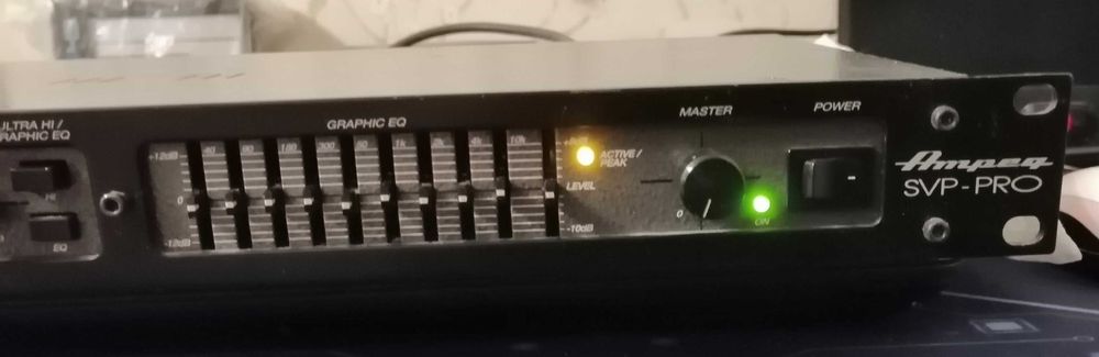 Басовий преамп Ampeg SVP-PRO