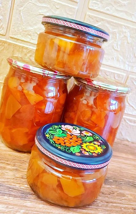 Продам домашнее Варенье из айвы//сливы
