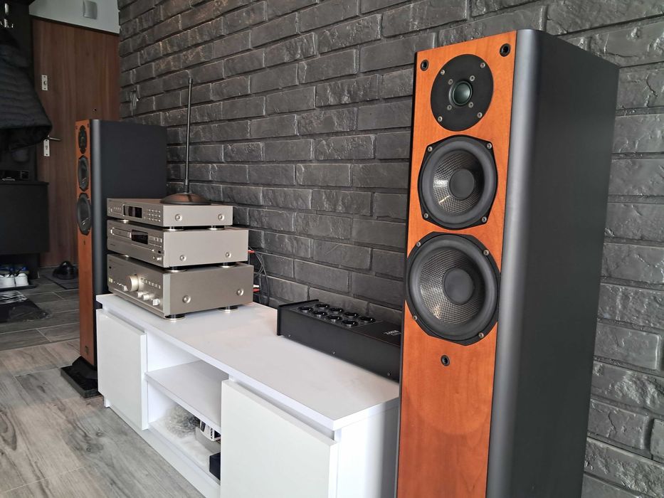 Wieża Denon HiFi Denon PMA 725R Denon DCD 1015 Denon TU 425RD 2x pilot uszkodzony CD i potencjometr wzmacniacza