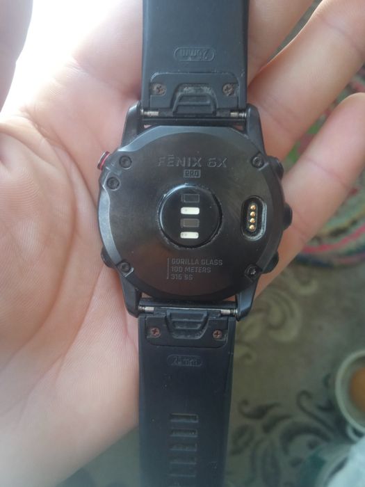 Чяси fenix 6x Gorila glass