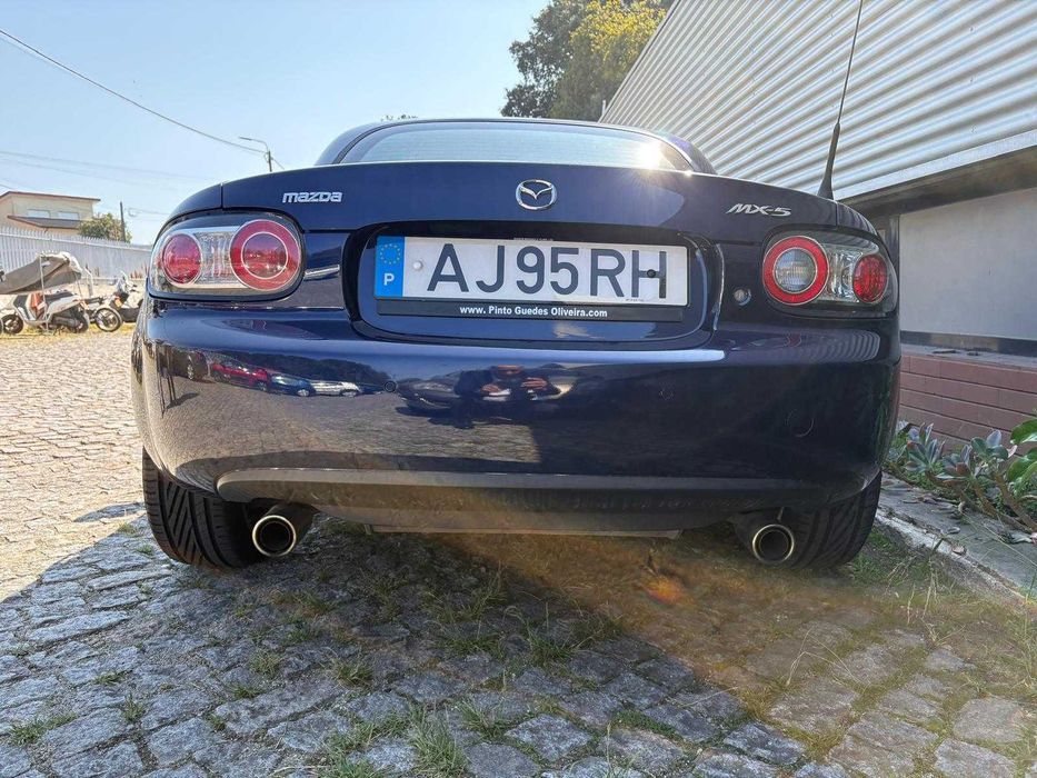 Mazda MX 5 de 2008 Cabrio com Hard Top de abertura automática — photo 5