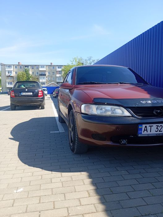 Хороший надійний автомобіль