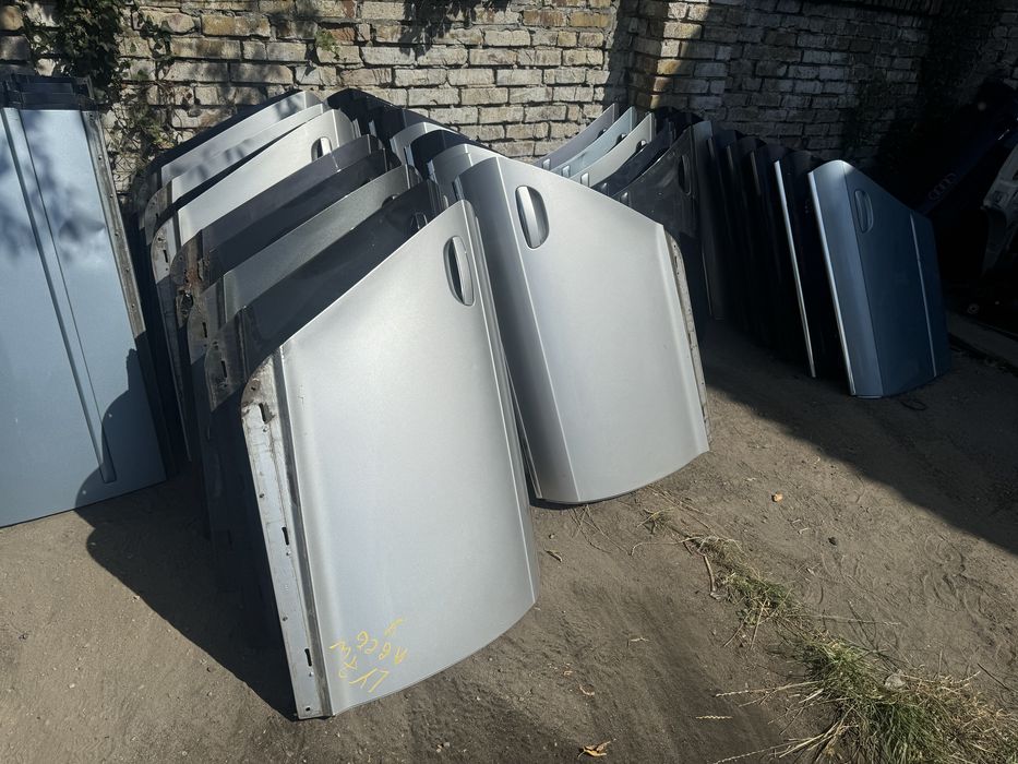 Двері audi a6 c6 дверки ауді а4 б7 дверь срібні чорні сині голі