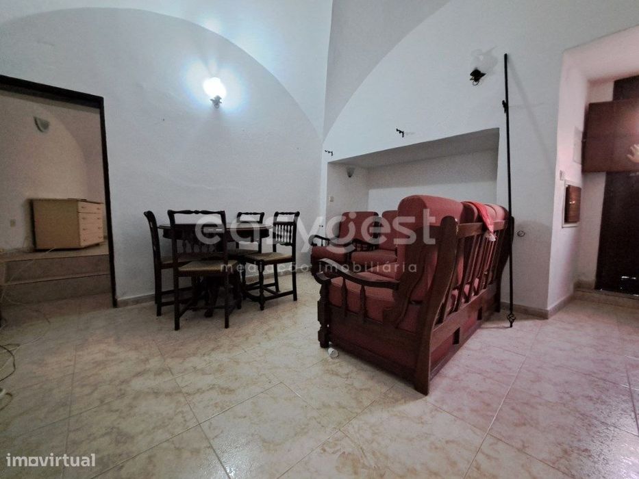 Moradia a nível do Rês do Chão localizada na bonita Localidade de S...