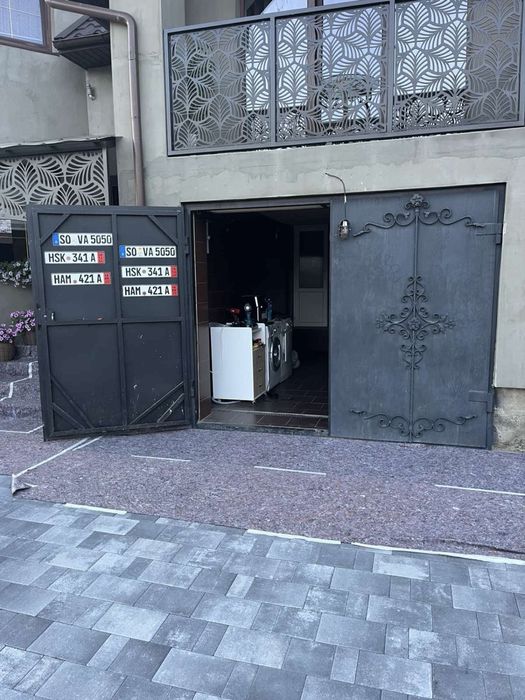 Продам гаражні ворота